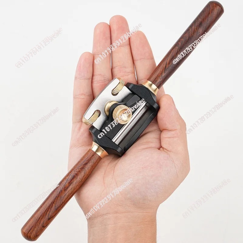 Pialle manuali in bronzo con b - Spoke Shave Round recensione e prezzo